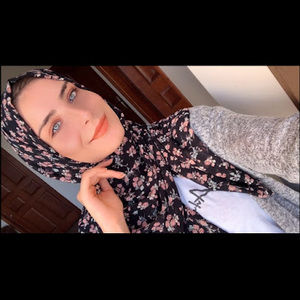 Meet your Posher, Hadeel